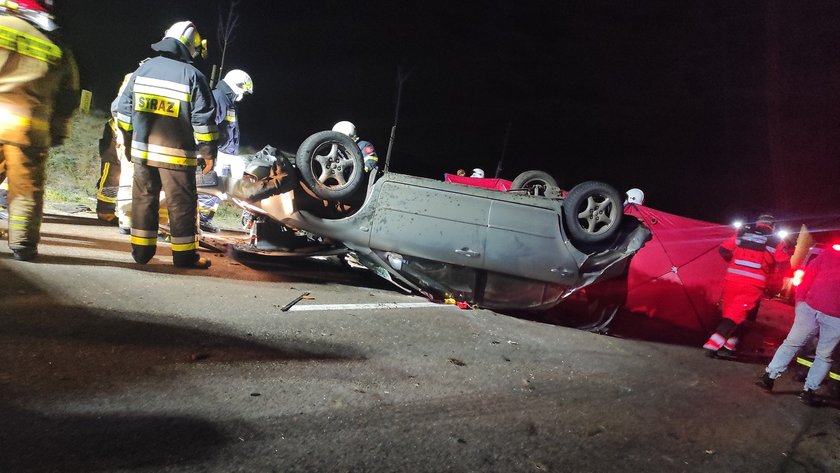 Tragedia pod Lidzbarkiem. Nie żyją dwaj 19-latkowie