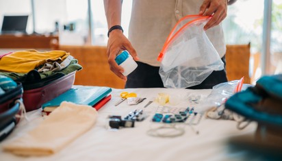 Mini patika otthon és nyaraláshoz - mit pakoljunk bele?