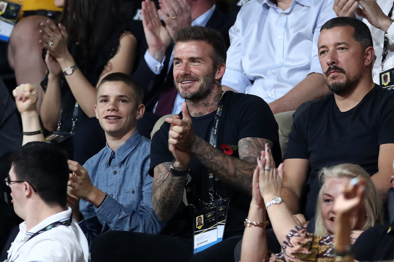 David Beckham wraz z synem na trybunach Invictus Games w 2018 r.