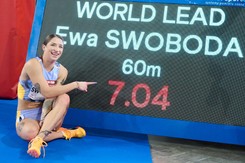 Trener rywalki Ewy Swobody zakwestionował jej płeć. Posądził ją, że jest chłopcem