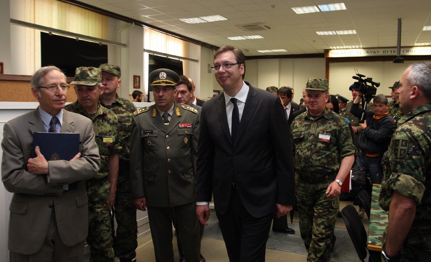 Bivši načelnik GŠ Ljubiša Diković i Aleksandar Vučić