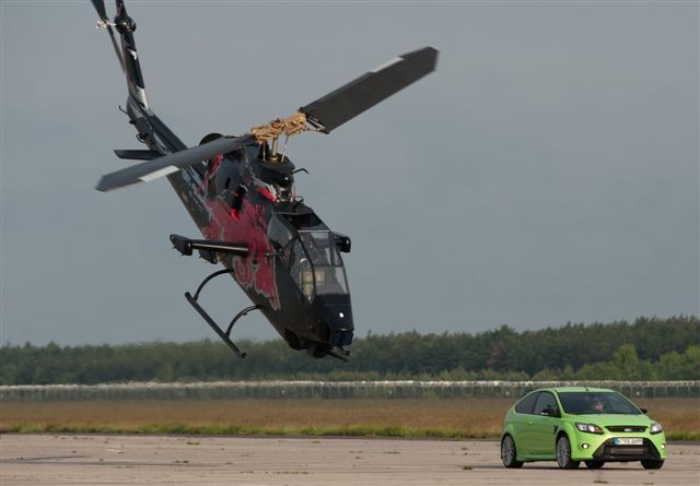 Maszyny ścigały się na lotnisku w Modlinie