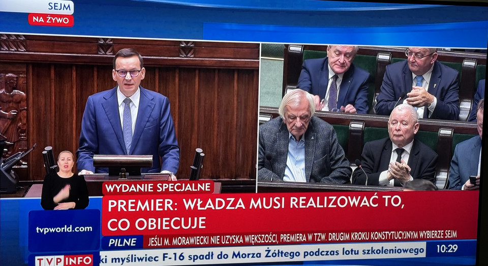 Tak TVP Info i TVN24 pokazywały exposé Mateusza Morawieckiego 