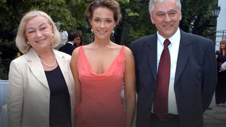 Mama Alicji nie chce znać Colina Farrella - Plejada.pl