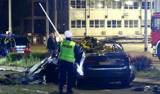 Tragiczny wypadek we Wrocławiu! Dwie osoby zginęły, dwie są w bardzo ciężkim stanie 
