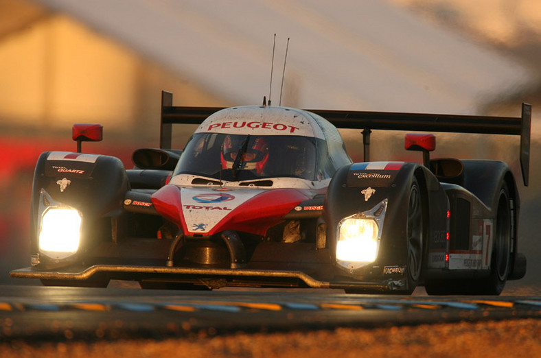 24 godziny Le Mans 2008: niespodziewana porażka Peugeota (fotogaleria)