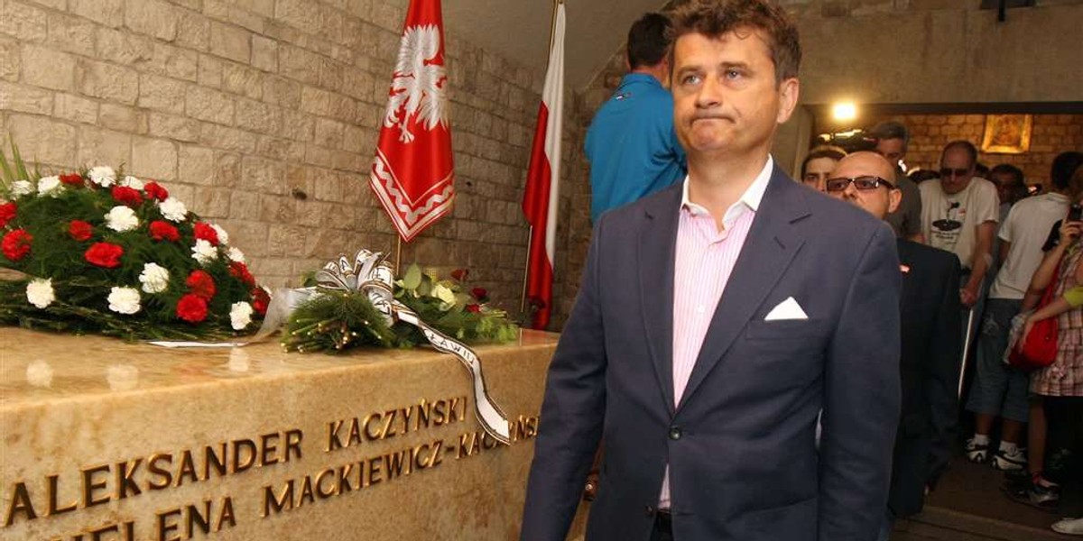 Palikot w krypcie na Wawelu. Nie złożył kwiatów na grobie Kaczyńskich