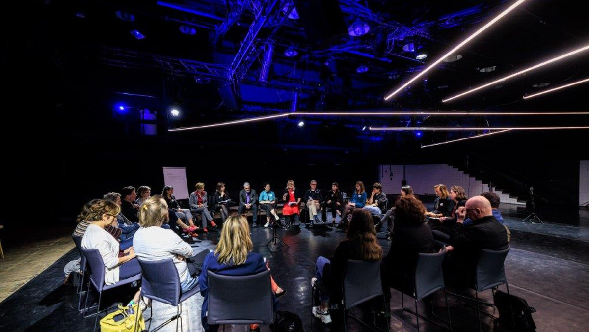 <strong>„Envisioning the Way Forward” - trzydniowe Forum w dniach 11, 12 i 13 maja 2023 roku, wzmocni znaczenie międzynarodowej współpracy artystycznej i transgranicznej, podkreślając jednocześnie główne wyzwania stojące przed teatrami w XXI wieku.</strong>