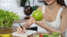 Wystarczy 21 dni na diecie, żeby na stałe zmienić nawyki? Dietetyk wyjaśnia, jak jest naprawdę