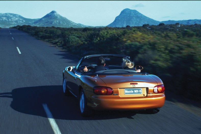 Mazda MX-5 II gen