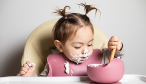 Mala deca, uglavnom, dobro podnose jogurt