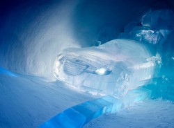 Zgadnij, co Szwedka potrafi zrobić z lodem