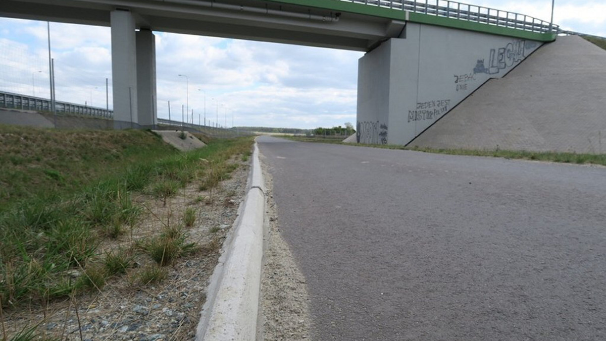 Burmistrz Rawicza chciałby, by rowerzyści mogli dojechać rowerem z Wielkopolski do Dolnego Śląska. Pomysł polega na wykorzystaniu dróg technicznych wzdłuż drogi S5 i stworzeniu przy nich tras rowerowych.