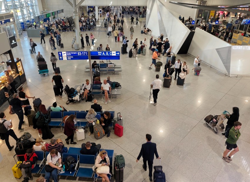 Aerodrom u Atini: Putnicima se savetuje da dođu najmanje dva i po sata pre svog leta 