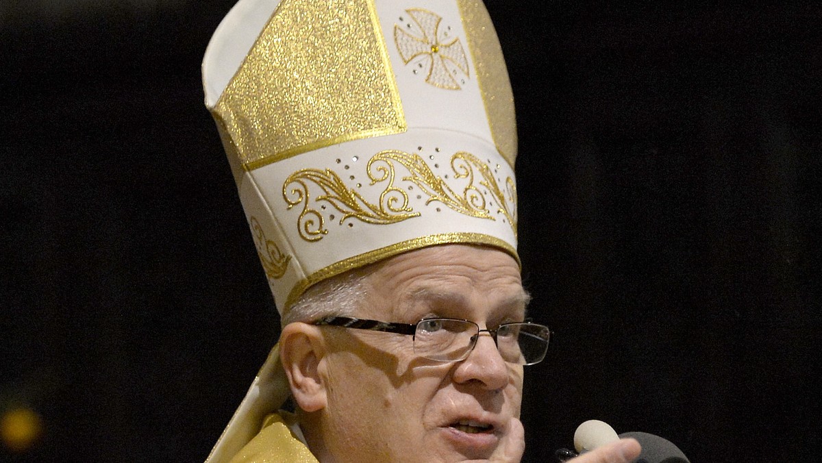 Przewodniczący Episkopatu Polski arcybiskup Józef Michalik powiedział podczas nocnej pasterki w Archikatedrze w Przemyślu (Podkarpackie), że jesteśmy świadkami wyraźnego ataku na tradycyjny model rodziny.