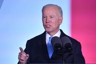 Prezydent USA Joe Biden przemawia na dziedzińcu Zamku Królewskiego