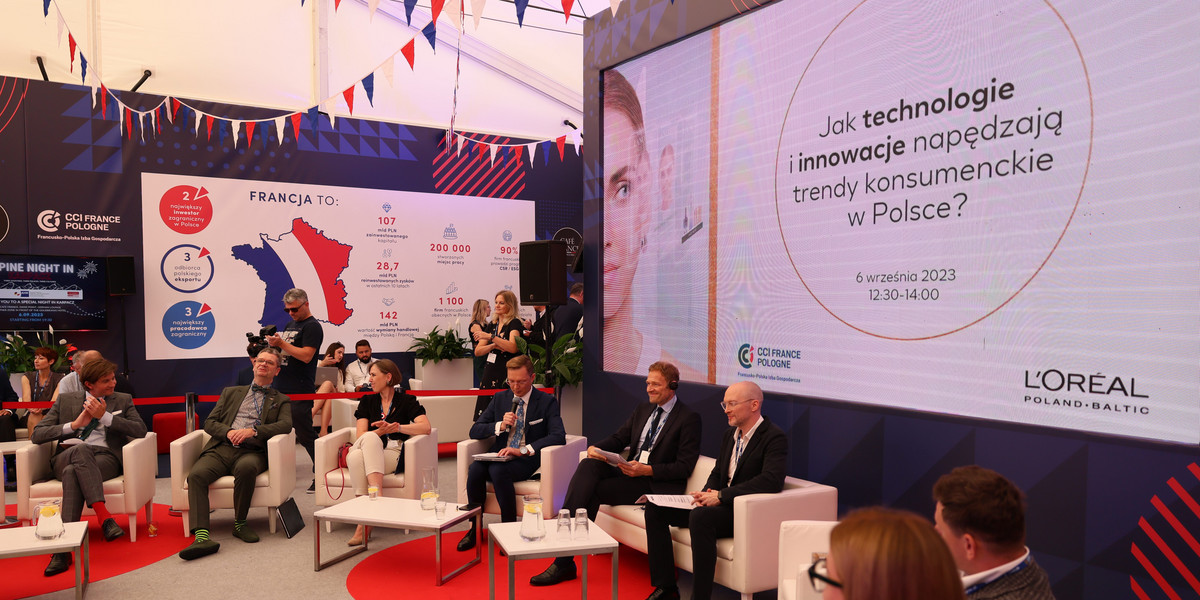 Debata „Jak innowacje i technologie napędzają trendy konsumenckie w Polsce”, na XXXII Forum Ekonomicznym w Karpaczu.