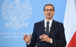 Morawiecki potępia przemoc w Białymstoku. "W kodzie genetycznym PiS jest zapewnienie bezpieczeństwa Polakom"