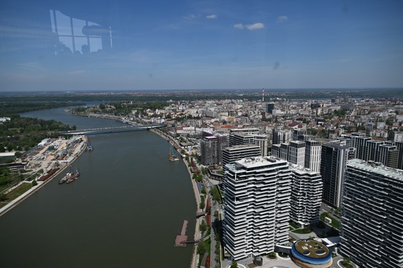 (FOTO) POGLED NA ČITAV GRAD SA 41. SPRATA Od subote vidikovac na Kuli Beograd otvoren za javnost: Evo kakvo je radno vreme