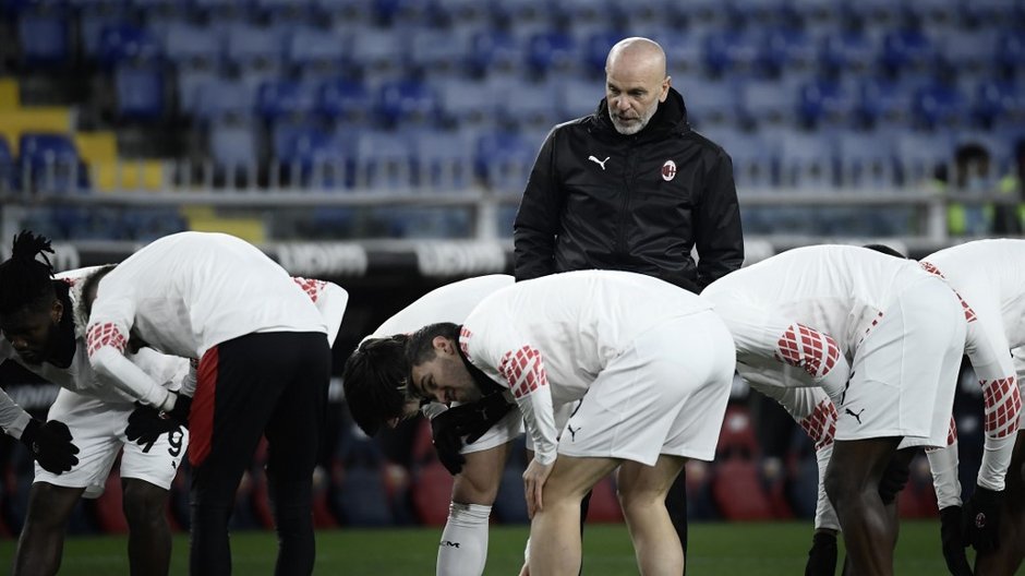 Stefano Pioli z piłkarzami AC Milan