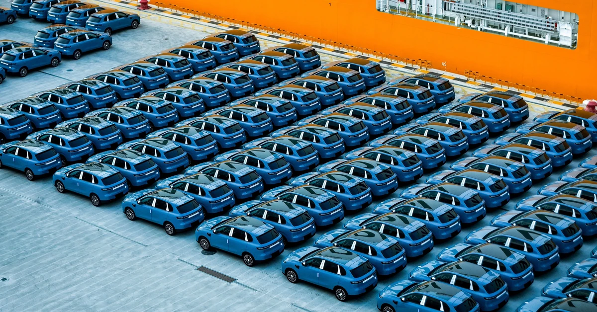 "Sparaliżują Polskę jednym kliknięciem". Wojsko uderza w auta z Chin