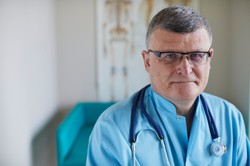 Dr. Grzesiowski: Woda w Odrze staje się bombą biologiczną