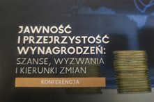Dyrektywa płacowa i polska ustawa: nie rewolucja a ewolucja i to nie 7 czerwca 2026 r., a później. MRPiPS wstępnie zapowiada wydłużenie vacatio legis. 