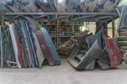 Coraz więcej aut znika w szarej strefie