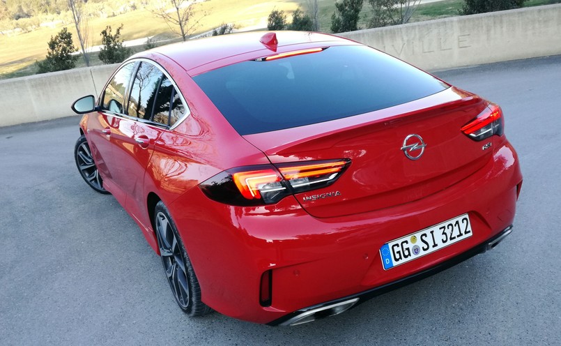 Opel Insignia GSi Grand Sport