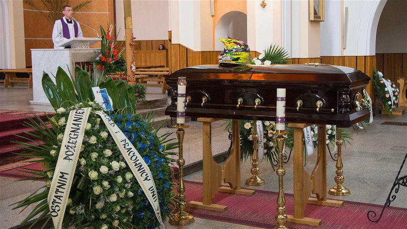 Krystian Rempała – pogrzeb w Tarnowie. Ostatnia droga młodego żużlowca