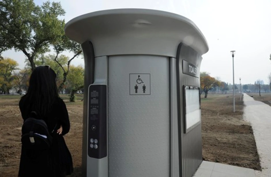 Toaleti kao u Parizu