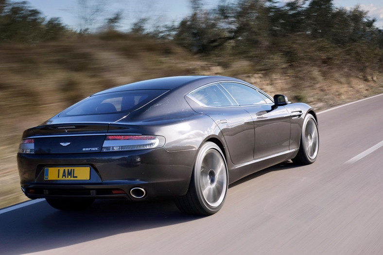 Aston Martin Rapide – z pięknem trzeba obcować