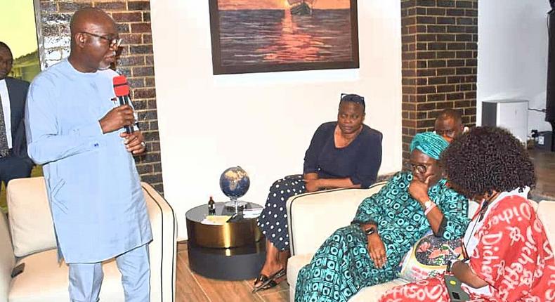 Ondo governor pays condolence visit to Akeredolu’s family [Twitter:OndoGovernment]