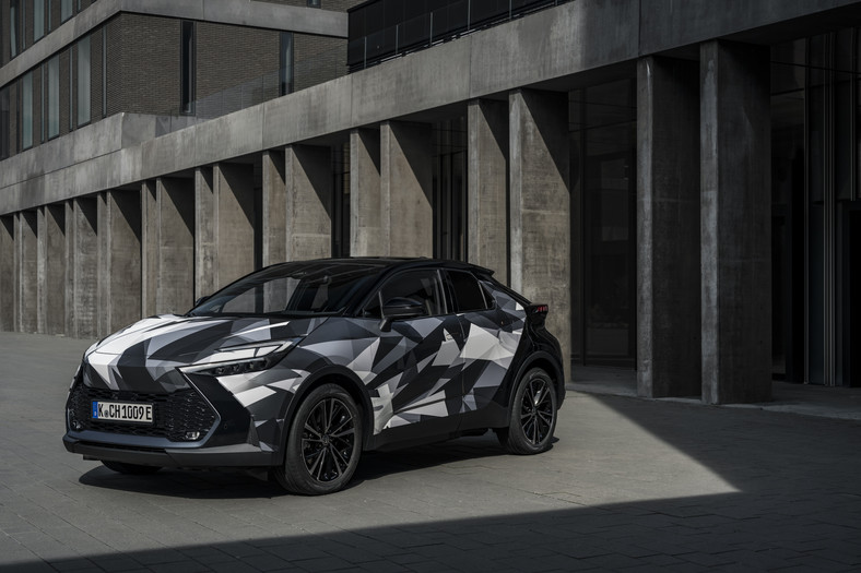 Nowa Toyota C-HR Plug-in Hybrid