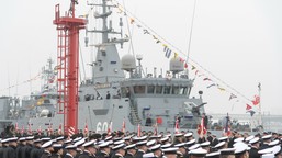 z podziwem patrzą na polskę. nad wisłą widzą morską potęgę