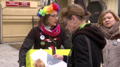 Międzynarodowy Strajk Kobiet: protest pod kancelarią premier Szydło