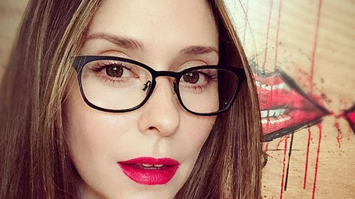 Jennifer Love Hewitt olyan szelfitrükköt osztott meg, hogy sírni fogsz a röhögéstől, mégis működik