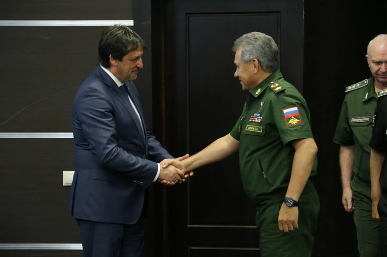 654410_bratislav-gasic-sergej-sojgu-01tanjugfoto-vadim-savitsky