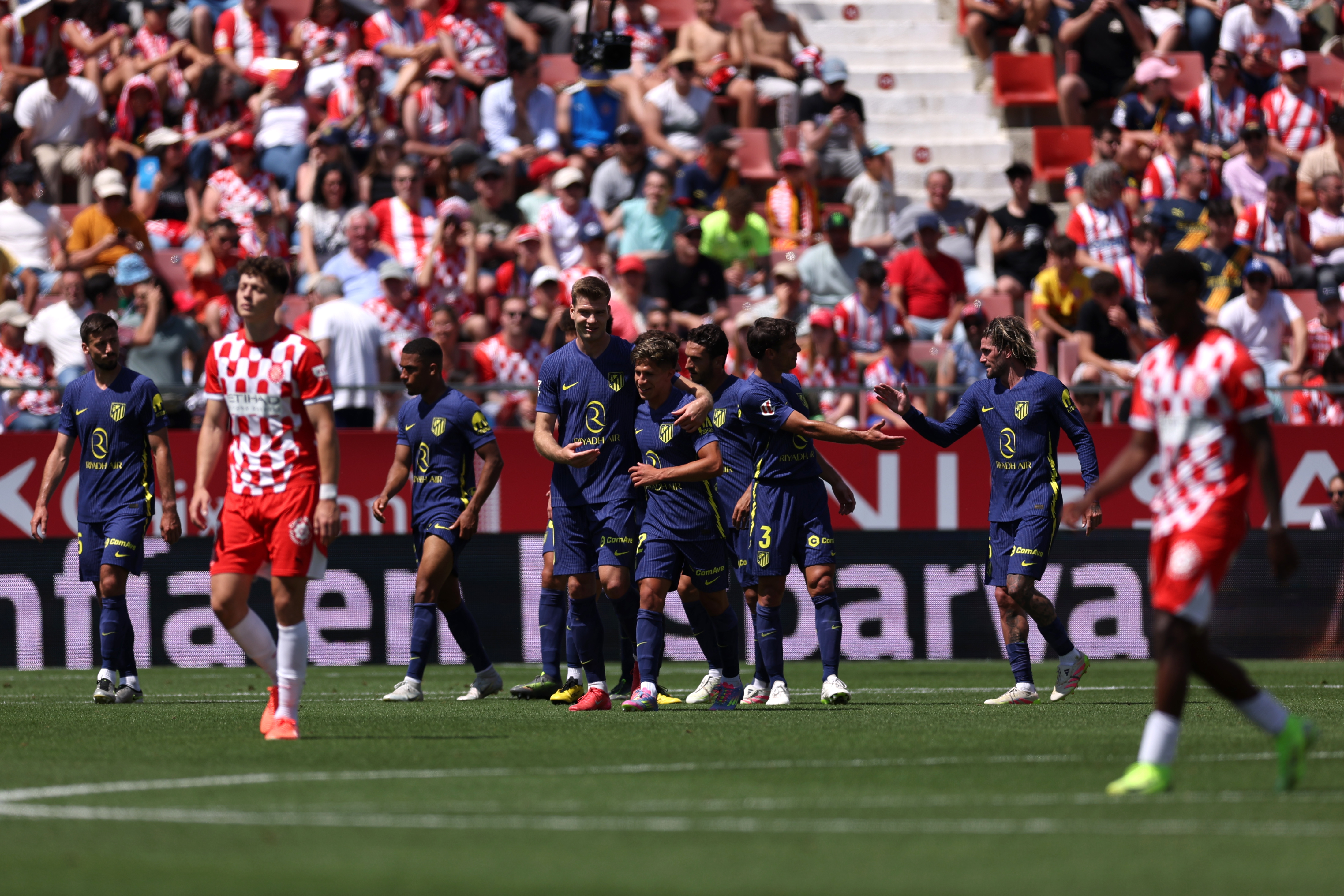Atlético visita a un Girona amenazado por el descenso pero invicto en Montilivi