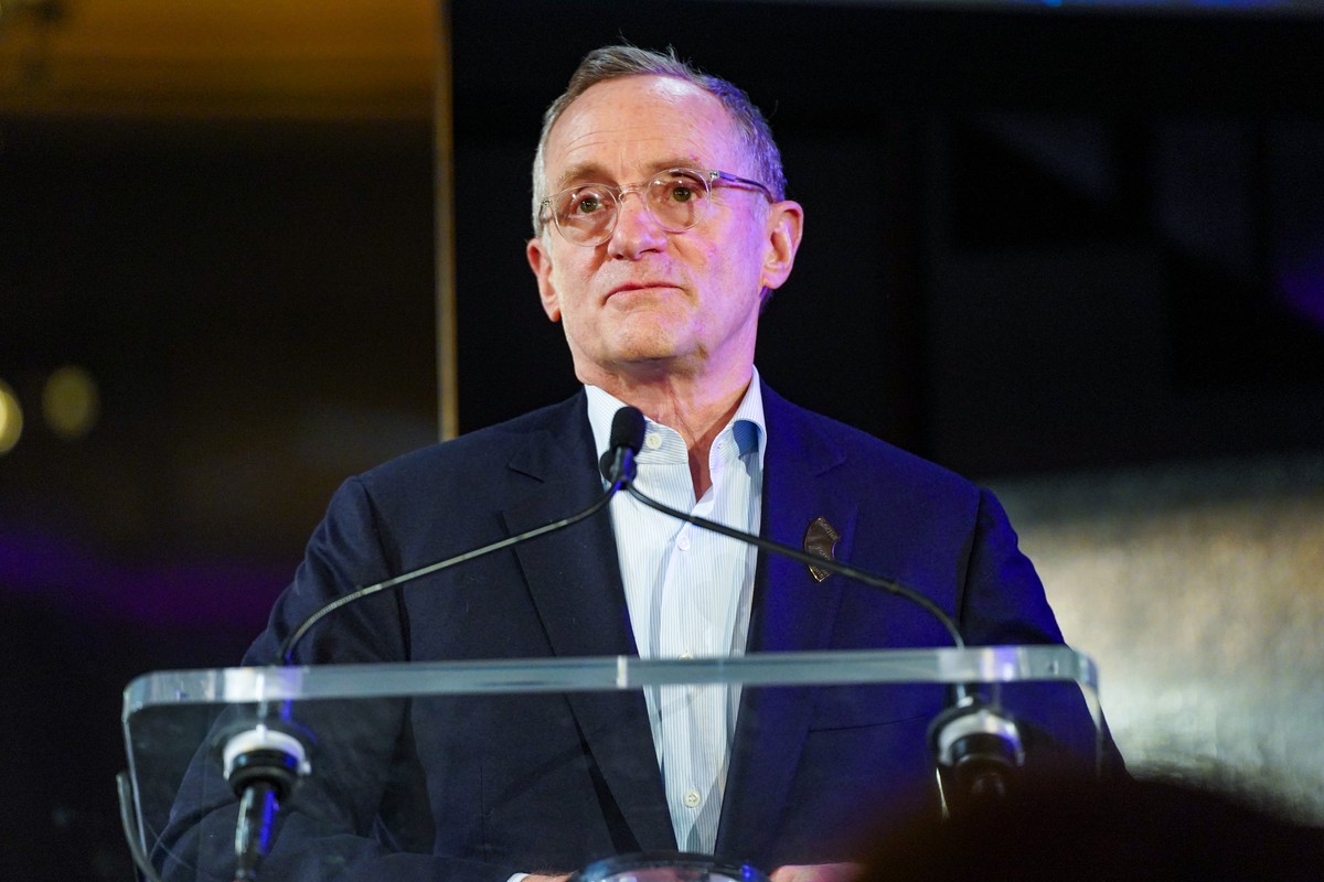 Legenda inwestowania podważa sens inwestowania w złoto. Twierdzi, iż nie istnieje jego "uczciwa" cena