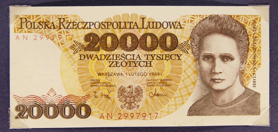 Maria Curie-Skłodowska na banknocie 20 000 pojawiła się w 1989 r. Fot. MONKPRESS/East News