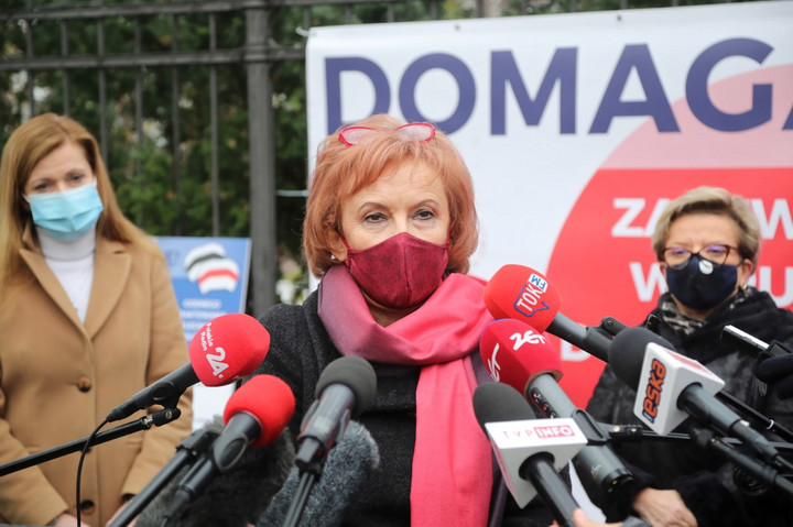 Pielęgniarki mówią &quot;dość&quot;. protest pod KPRM 11.11.2020