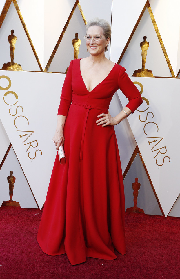 Meryl Streep pręży dekolt na czerwonym dywanie | Oscary 2018