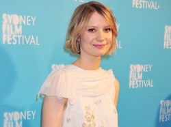 Mia Wasikowska będzie Madame Bovary