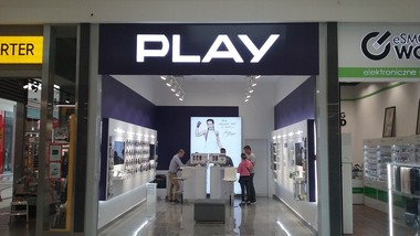 sieć play ukarana przez uokik za rabat z haczykiem