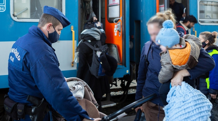 Több mint négyezer menekült érkezett Budapestre /Fotó: Police.hu