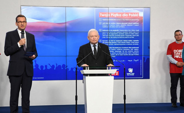 Kaczyński i Morawiecki zachęcają: Głosujcie całymi rodzinami, dzwońcie do przyjaciół, namawiajcie