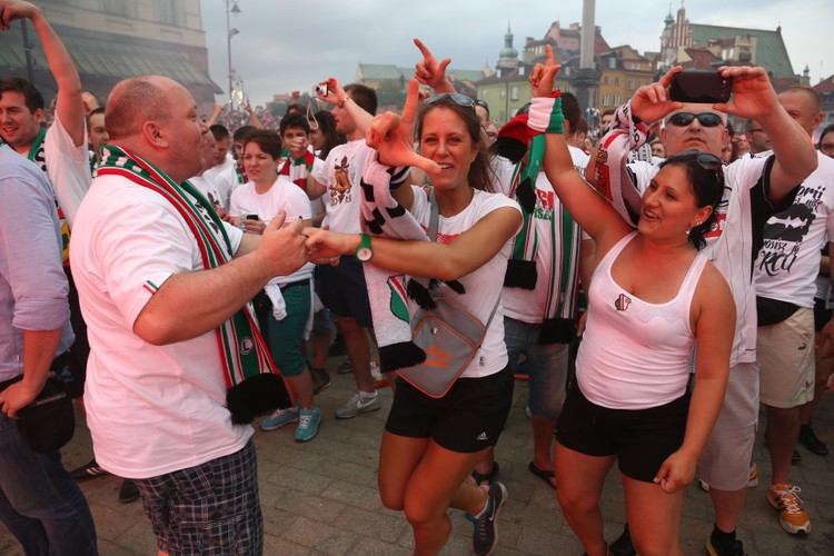 Tak się bawi stolica! Legia Warszawa świętuje mistrzowski tytuł