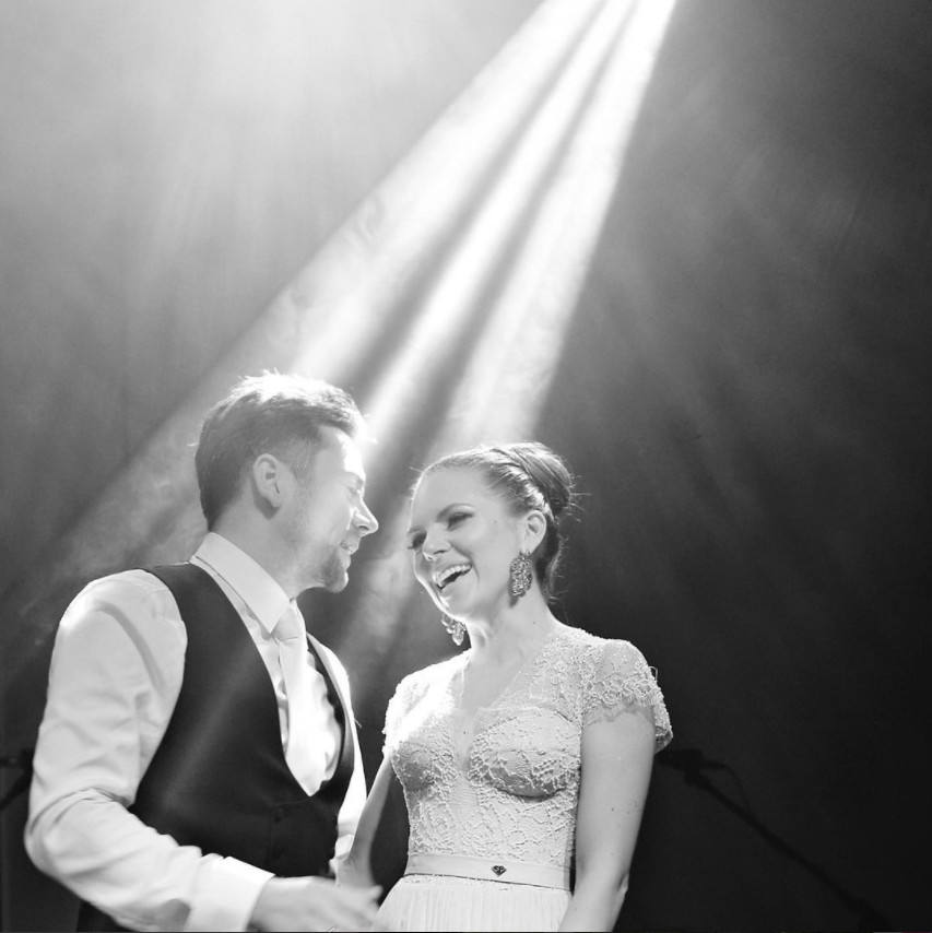 Pierwszy taniec gwiazd na weselu: Aleksandra Kwaśniewska i Kuba Badach