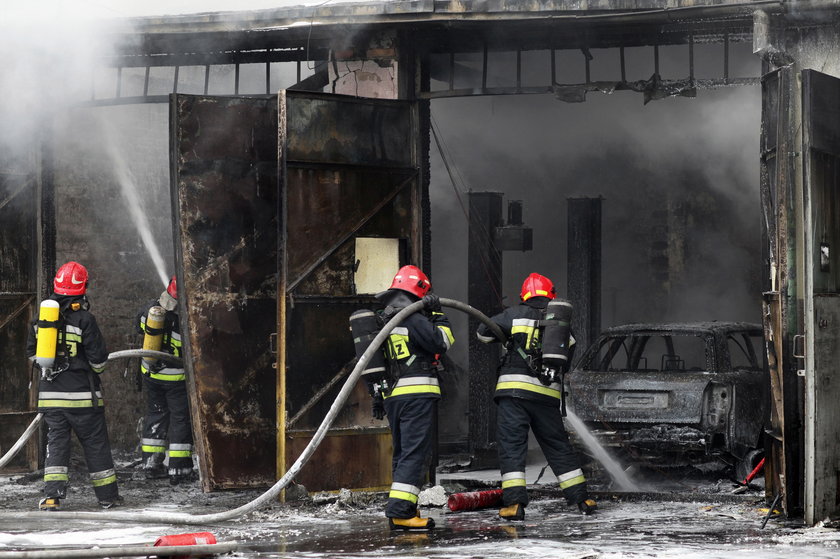 Pożar garaży wybuchł przy ul. Do Studzienki